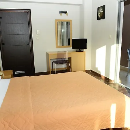 埃奥尼翁酒店 基帕里夏