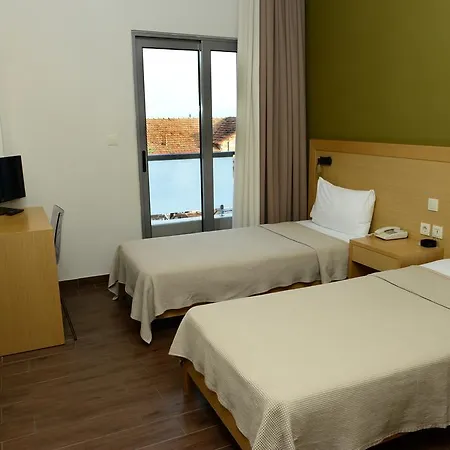 埃奥尼翁酒店 基帕里夏