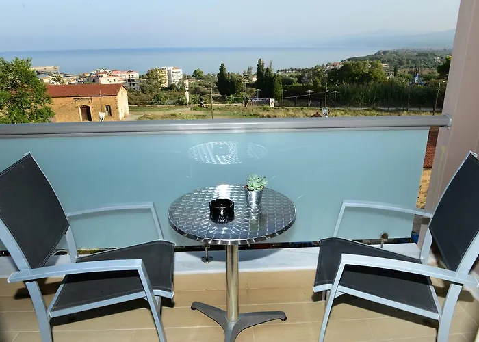 Ionion 2* Kyparissia